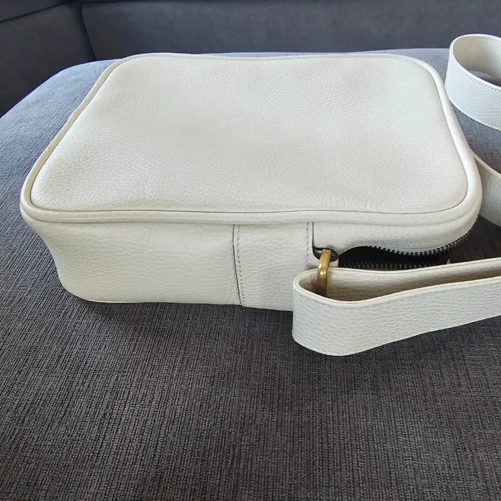Gucci Men's Authentic White Logo Print Leather Messenger Crossbody Bag